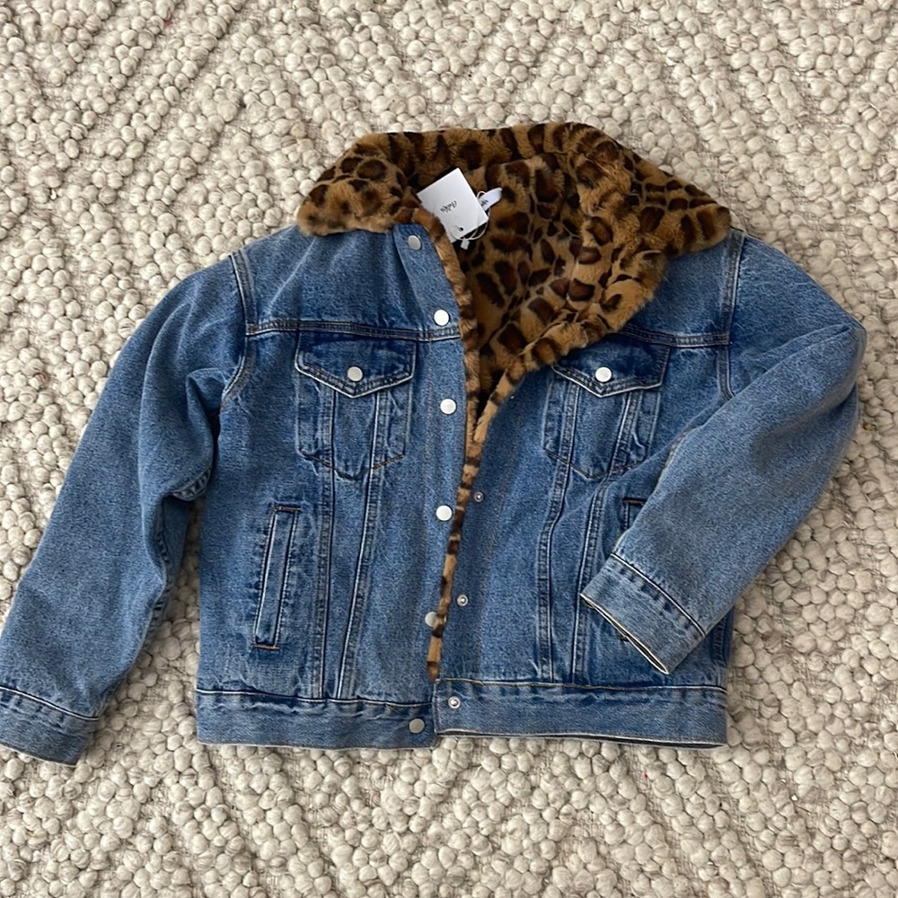 Leopard lined faux fur denim jacket